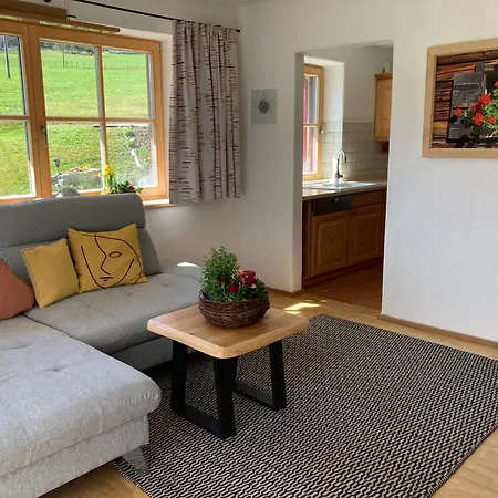 Διαμέρισμα Ferienwohnung Menzinger Bischofswiesen