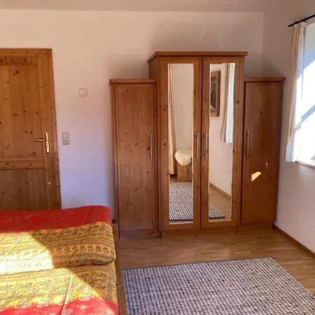 Διαμέρισμα Ferienwohnung Menzinger Bischofswiesen